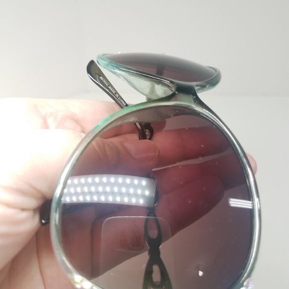 Green Rhinestone Sparkle Sunglasses - Picture 6 of 15